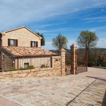 Il Casolare Bed & Breakfast Gradara Exterior photo